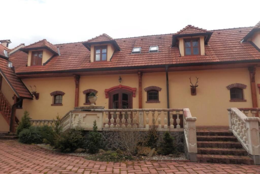 Zamecek Zdiky - Knizeci Apartman Bujanov Kültér fotó