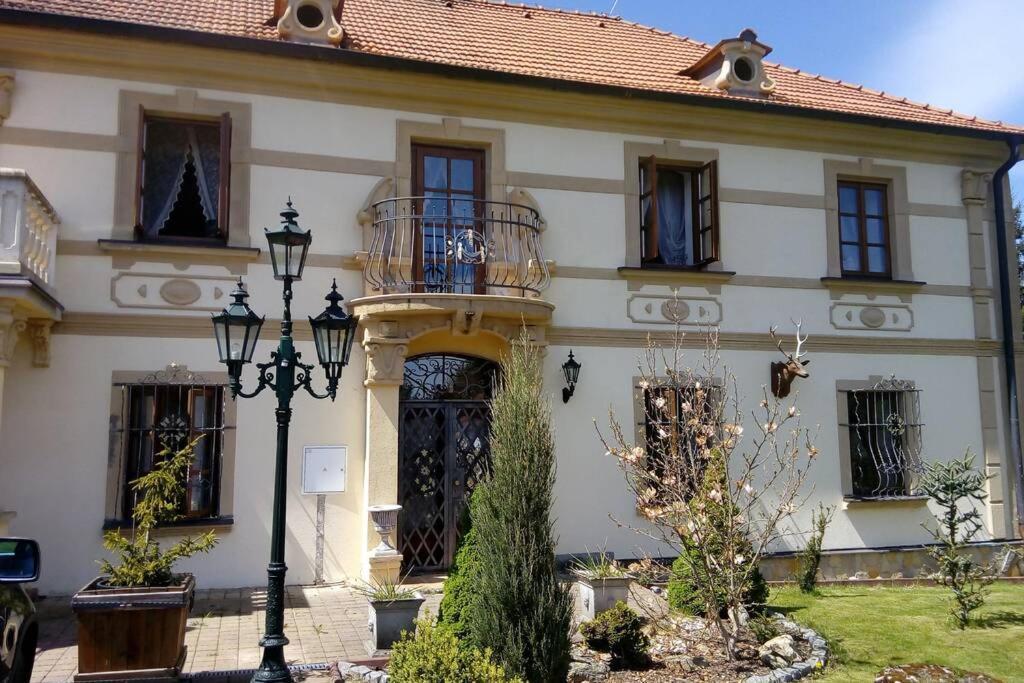 Zamecek Zdiky - Knizeci Apartman Bujanov Kültér fotó