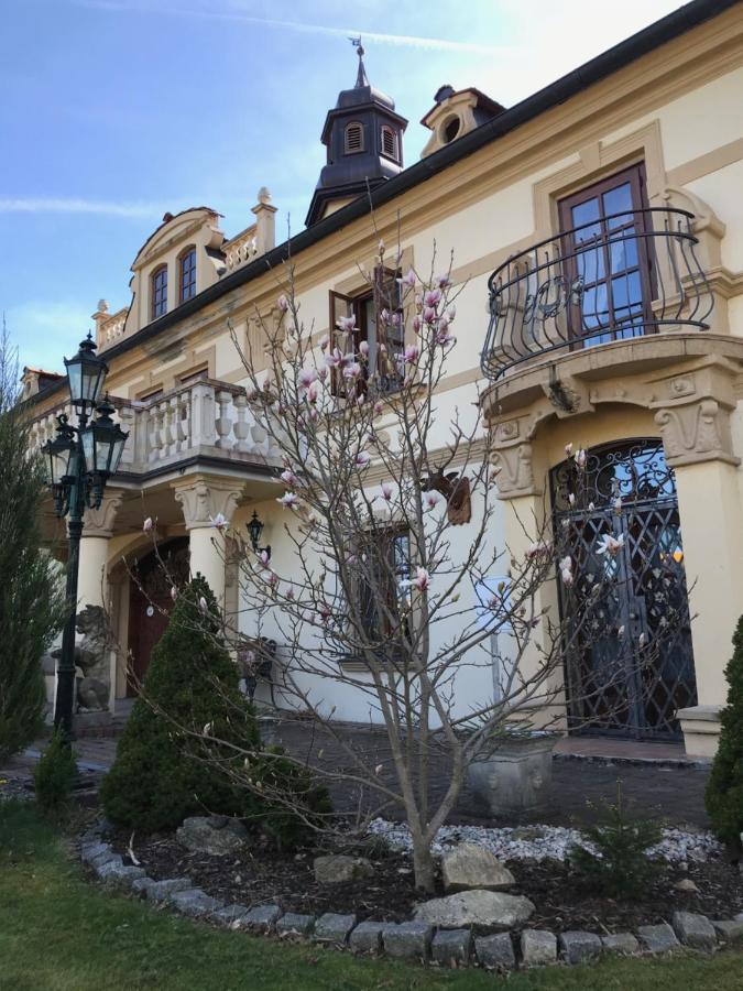 Zamecek Zdiky - Knizeci Apartman Bujanov Kültér fotó